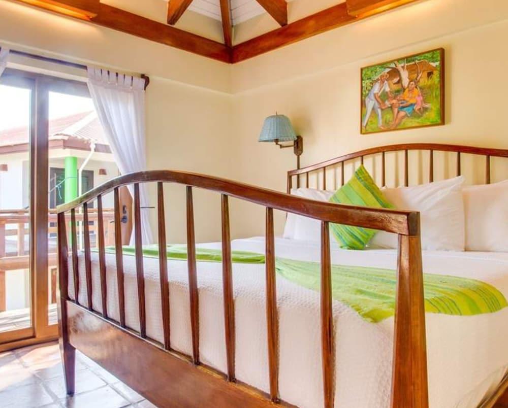 Robert'S Grove Beach Resort Placencia المظهر الخارجي الصورة
