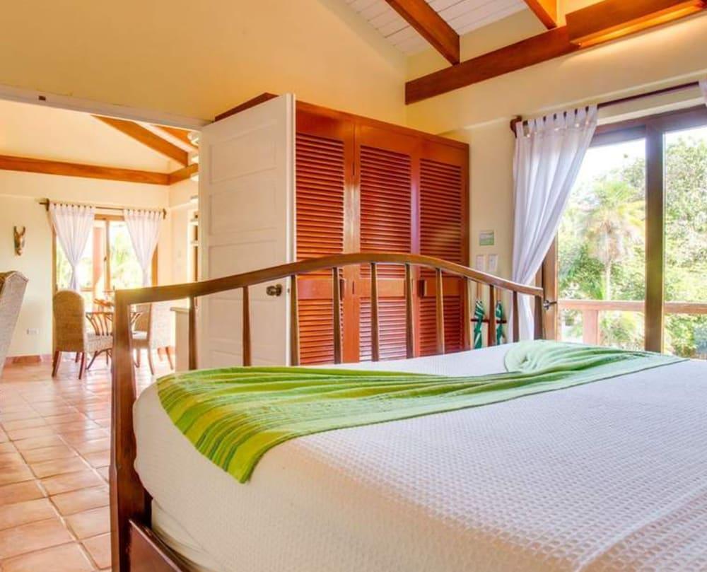 Robert'S Grove Beach Resort Placencia المظهر الخارجي الصورة
