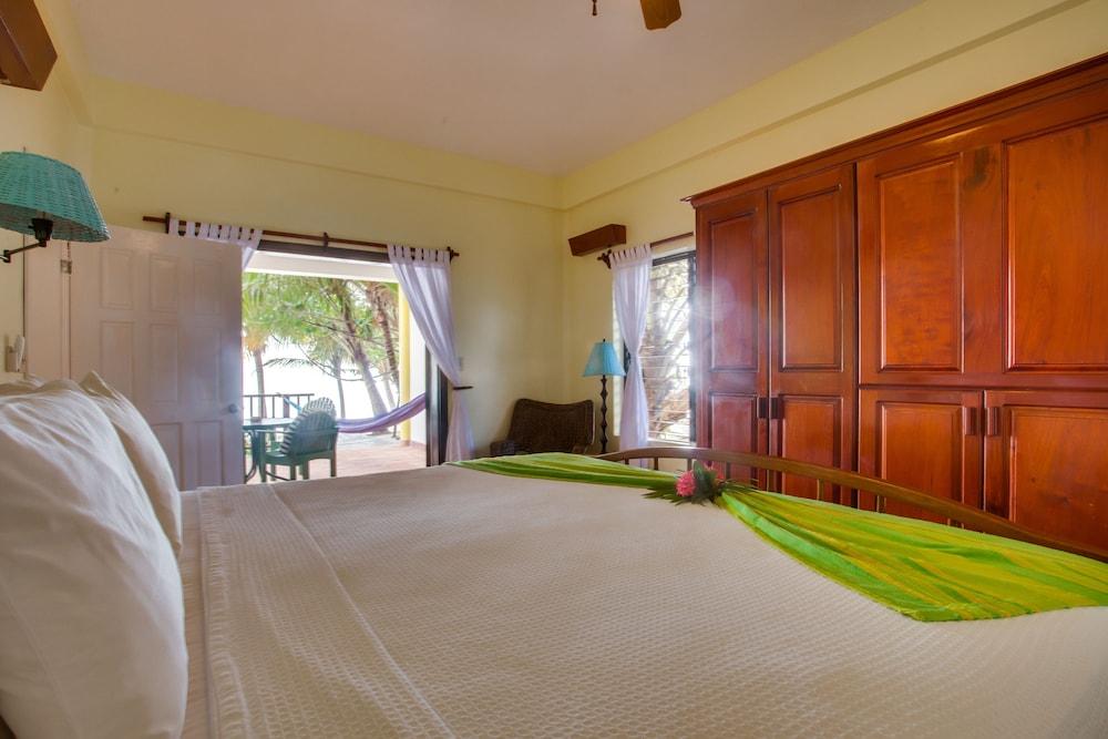 Robert'S Grove Beach Resort Placencia المظهر الخارجي الصورة